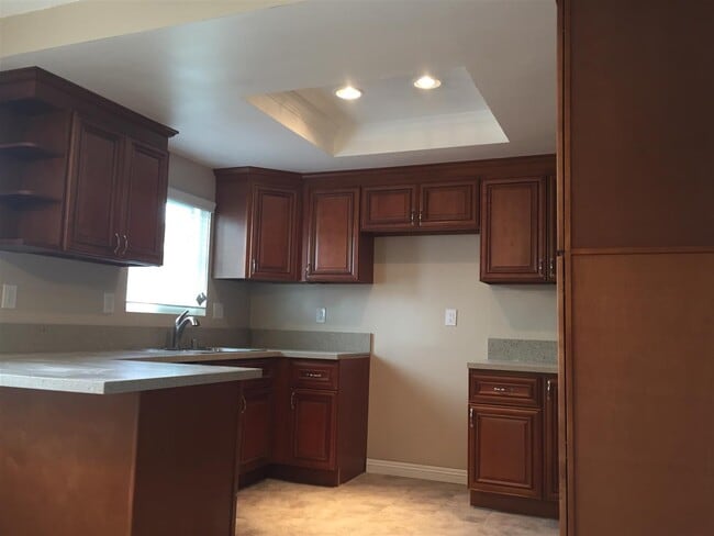 Building Photo - 2010 Morgan Ln Unit 238-C