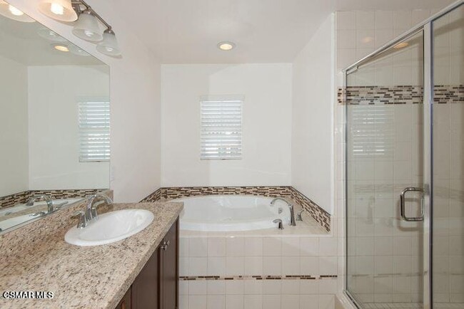 Photo - 32 Secret Hollow Ln