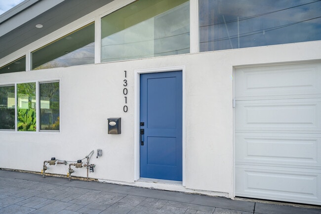 Photo - 13010 Hartland St