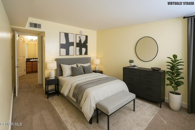 Photo - 10982 Roebling Ave