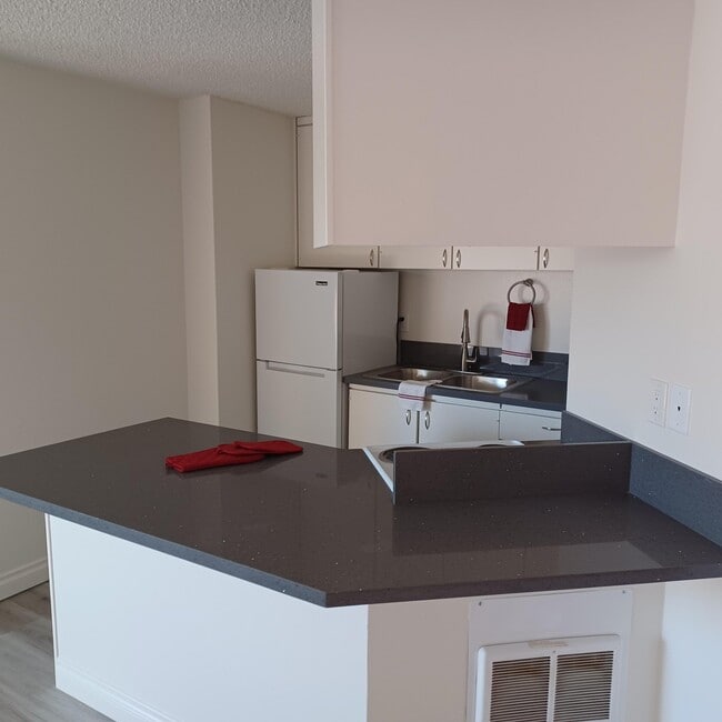 Photo - 4901 Heil Ave Unit Jr-1