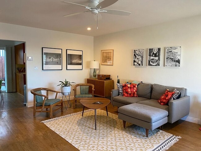 Photo - 1589 Santa Barbara St