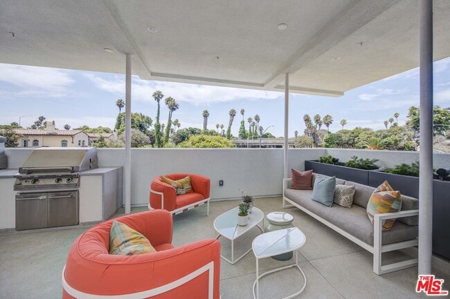 Photo - 160 S Ventura Ave Unit 160-102