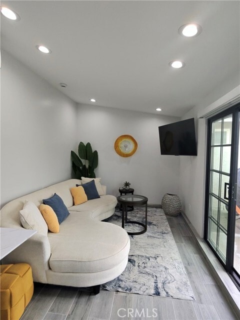 Photo - 5130 E Burnett St