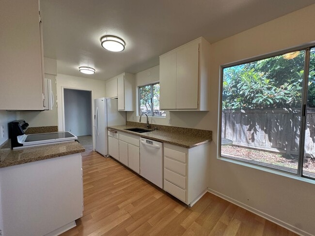 Photo - San Antonio HOA 3 bdrm 2 bath townhome