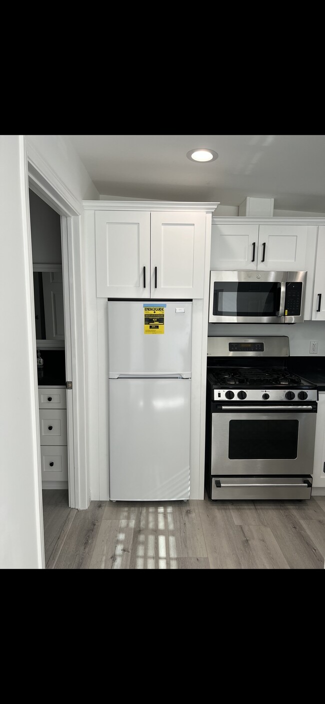 Photo - 10348 Petit Ave