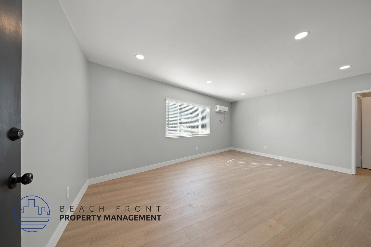 Floor Plan - 1 Bed 1 Bath Outside