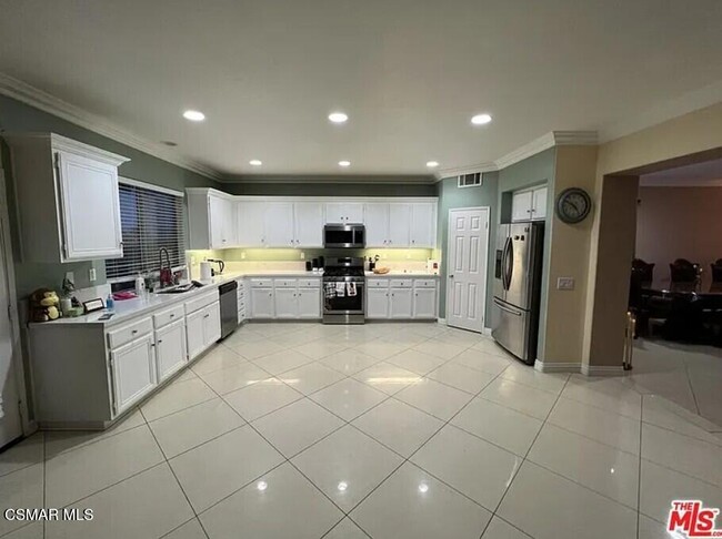 Photo - 711 E Ave Q10