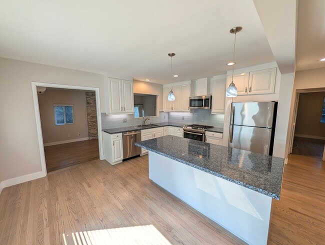 Photo - Magnolia Manor