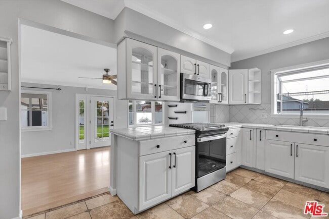 Photo - 17316 Wilkie Ave