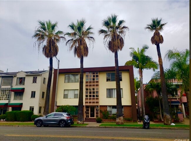 Front of building - 1015 E Ocean Blvd Condo Unit 1015 E Ocean