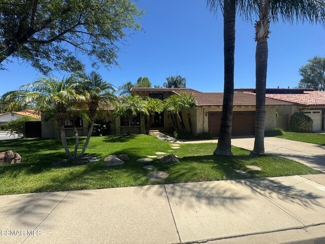 Photo - 1832 Fallview Rd