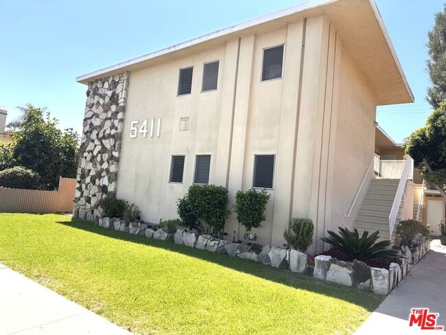 Building Photo - 5411 S Centinela Ave Unit 1