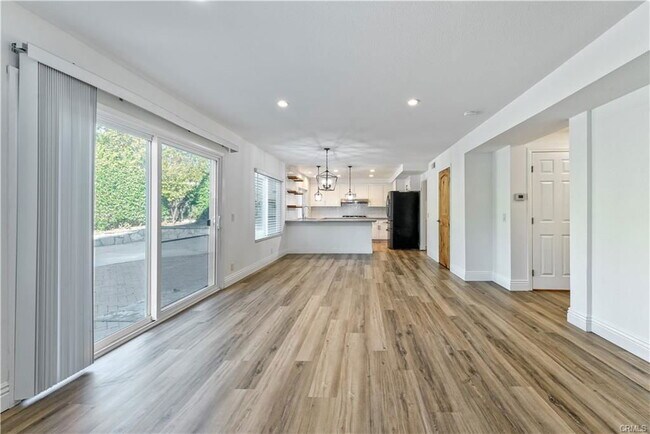 Photo - 25572 La Mirada St