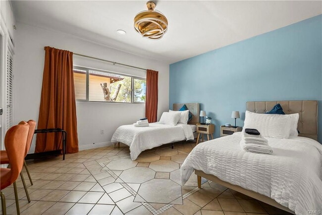 Photo - 9150 10th Ave