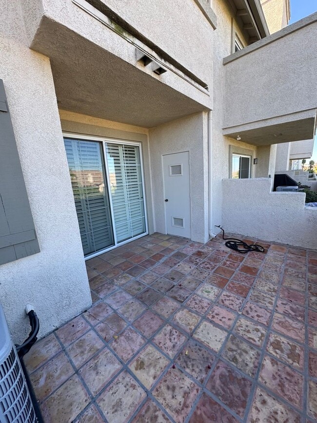 Building Photo - Adorable 2bd/2 bath in Anaheim Hills with a private patio in Anaheim Hills!