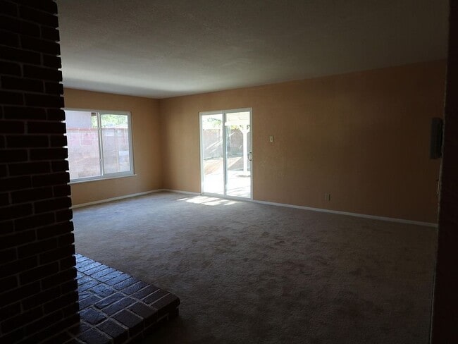 Photo - 44515 Stanridge Ave