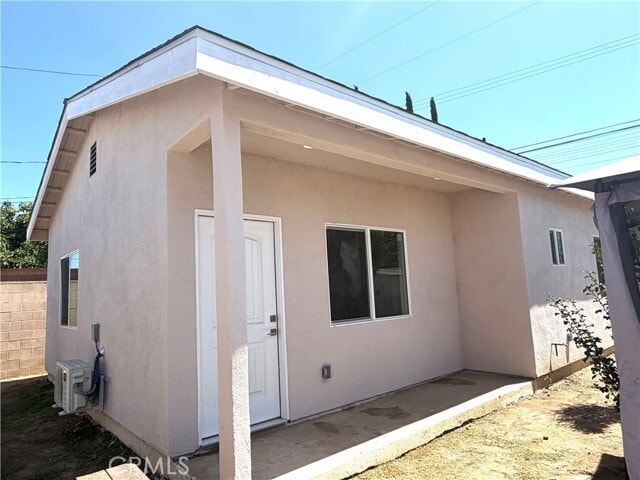 Building Photo - 1544 N Hacienda Blvd