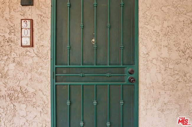 Photo - 2940 N Verdugo Rd Unit 305