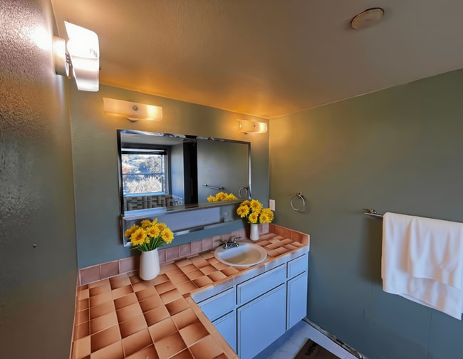 Photo - 334 Cedar Rd