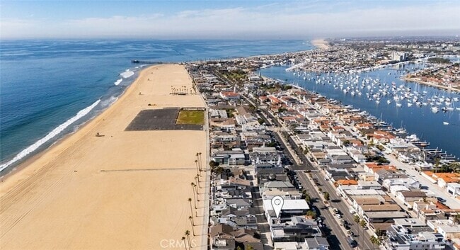 Building Photo - 1113 W Balboa Blvd Rental