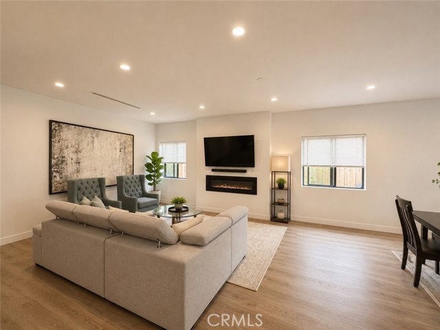 Photo - 7717 Jamieson Ave