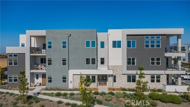 Building Photo - 445 Sora