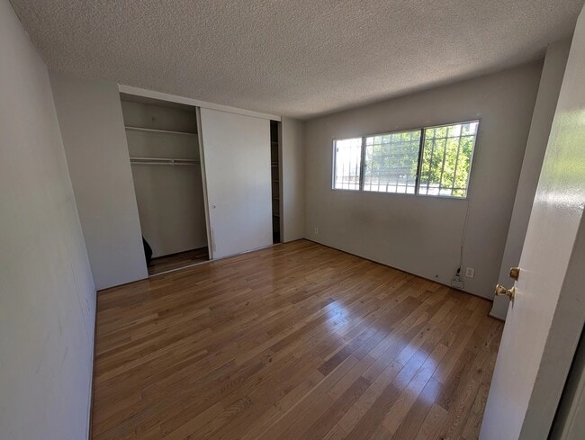 Photo - 1852 N Wilton Pl Unit 5