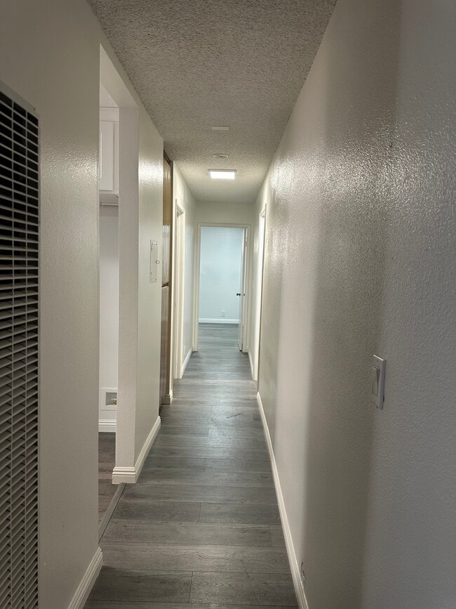 Photo - 244 S 10th St