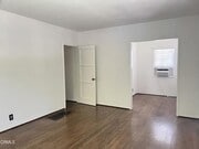 Photo - 2004 Meridian Ave Apartment
