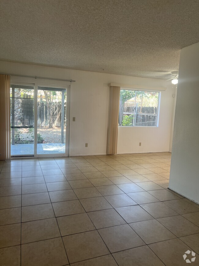 Open floor plan - 1886 Calle Diablo Rental