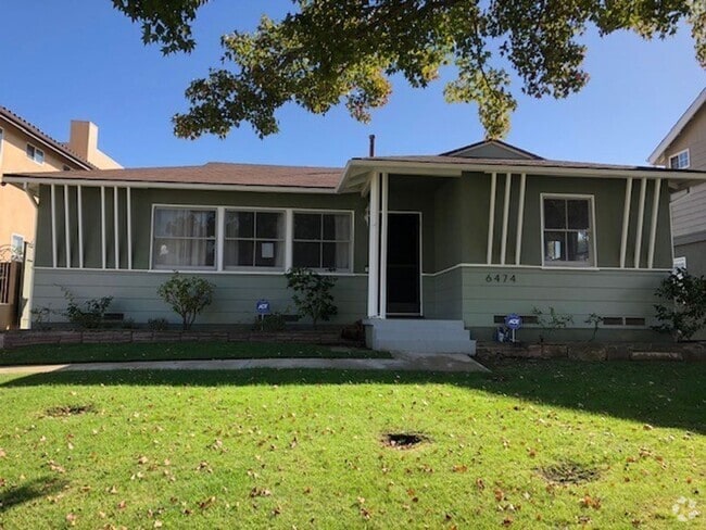 Building Photo - Home in North Kentwood Neighborhood of Wes...