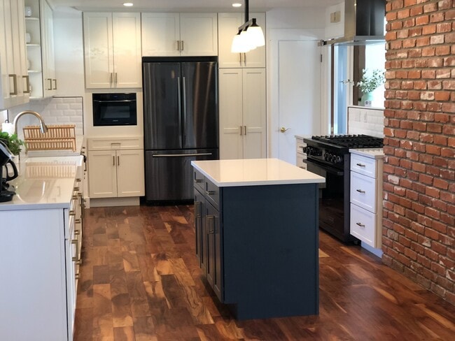 Photo - 1203 Calzada Ave
