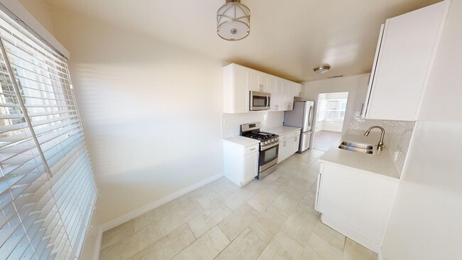 Photo - 1205 W Victory Blvd Unit 1209