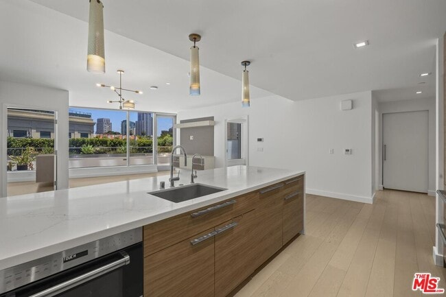 Photo - 888 W E St Unit 202