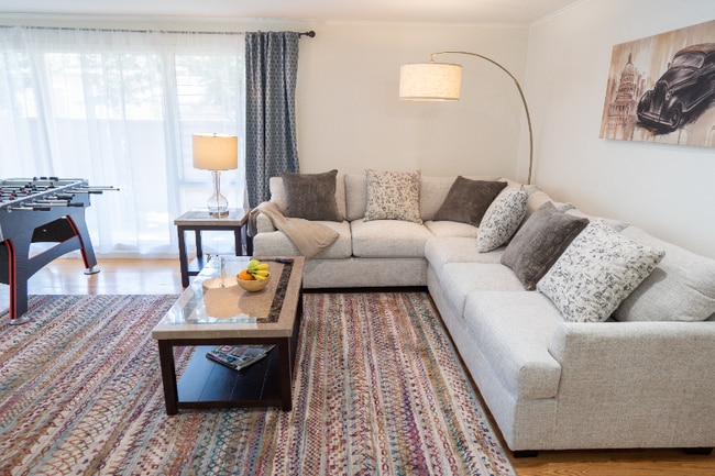 Photo - 1406 W Roberta Ave