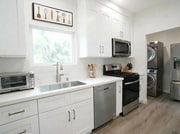 Photo - 6053 Selma Ave