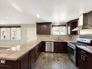 Photo - Beautiful 4B/2BA House in Clairemont w/ La...