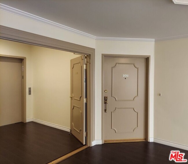 Photo - 10475 Ashton Ave Unit 201