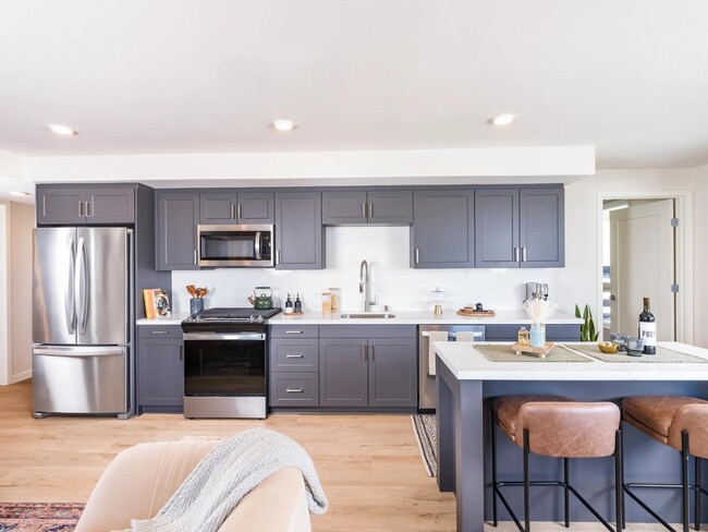 Elevate your cooking with a moveable chef’s island at Modera Argyle. - Modera Argyle