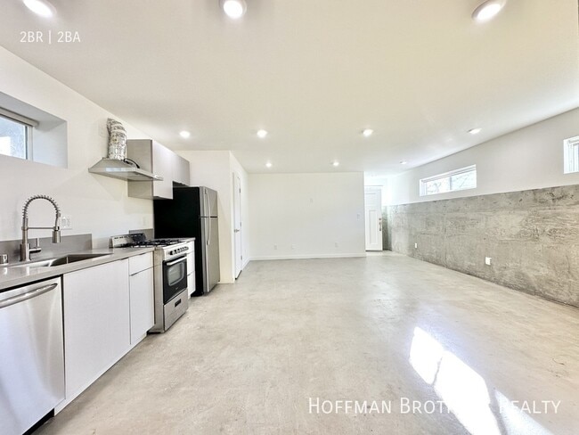Photo - 2429 W Ave 33 Unit 1/4