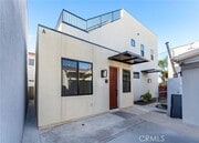 Photo - 2430 E 7th St