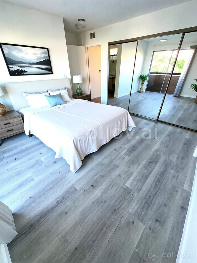 Photo - 8722 Burton Way