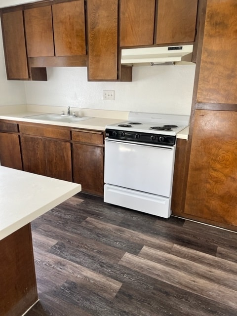 Photo - Lampson Village Apartments