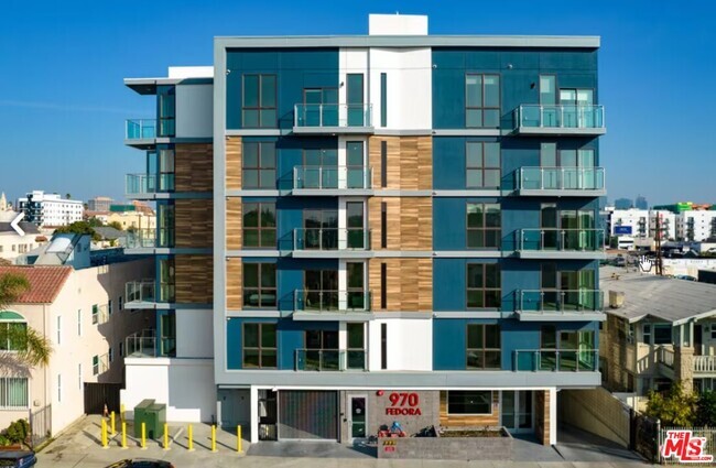 Building Photo - 970 Fedora St Unit 603 Rental