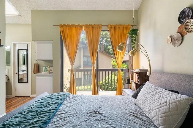 Photo - 260 Cagney Ln