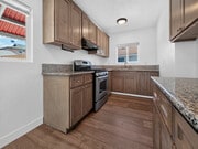 Photo - 9524 Mayne St