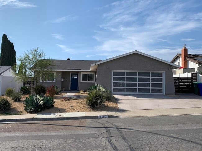 Photo - 6690 Amberly St House