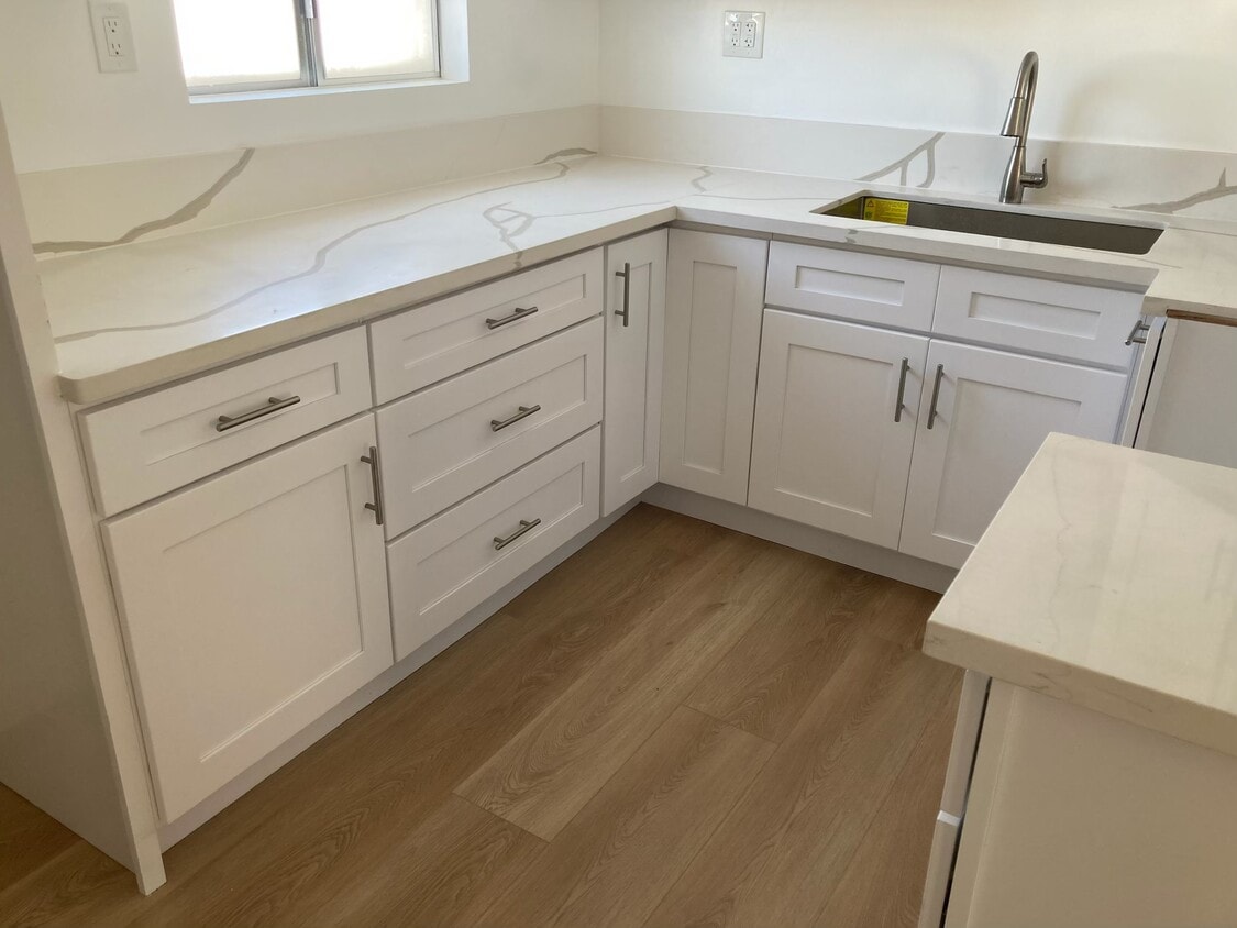 Floor Plan - 3BR/2BA