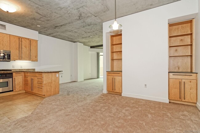Photo - 801 Ash St Condo Unit 204